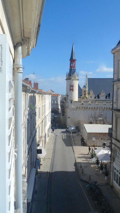 Hotel De Ville 1 Ла-Рошель Екстер'єр фото